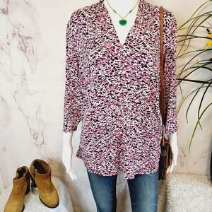 Vince Camuto pullover pink animal print ruched side blouse